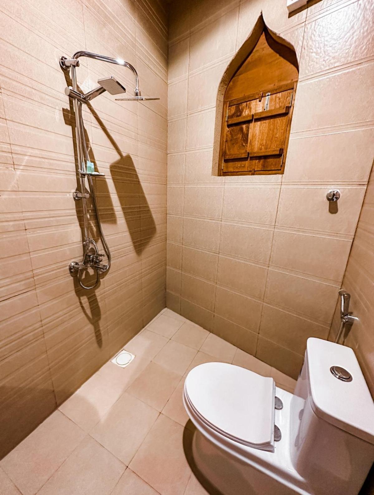 Alaqur View Inn نزل واجهة العقر Нізва Екстер'єр фото
