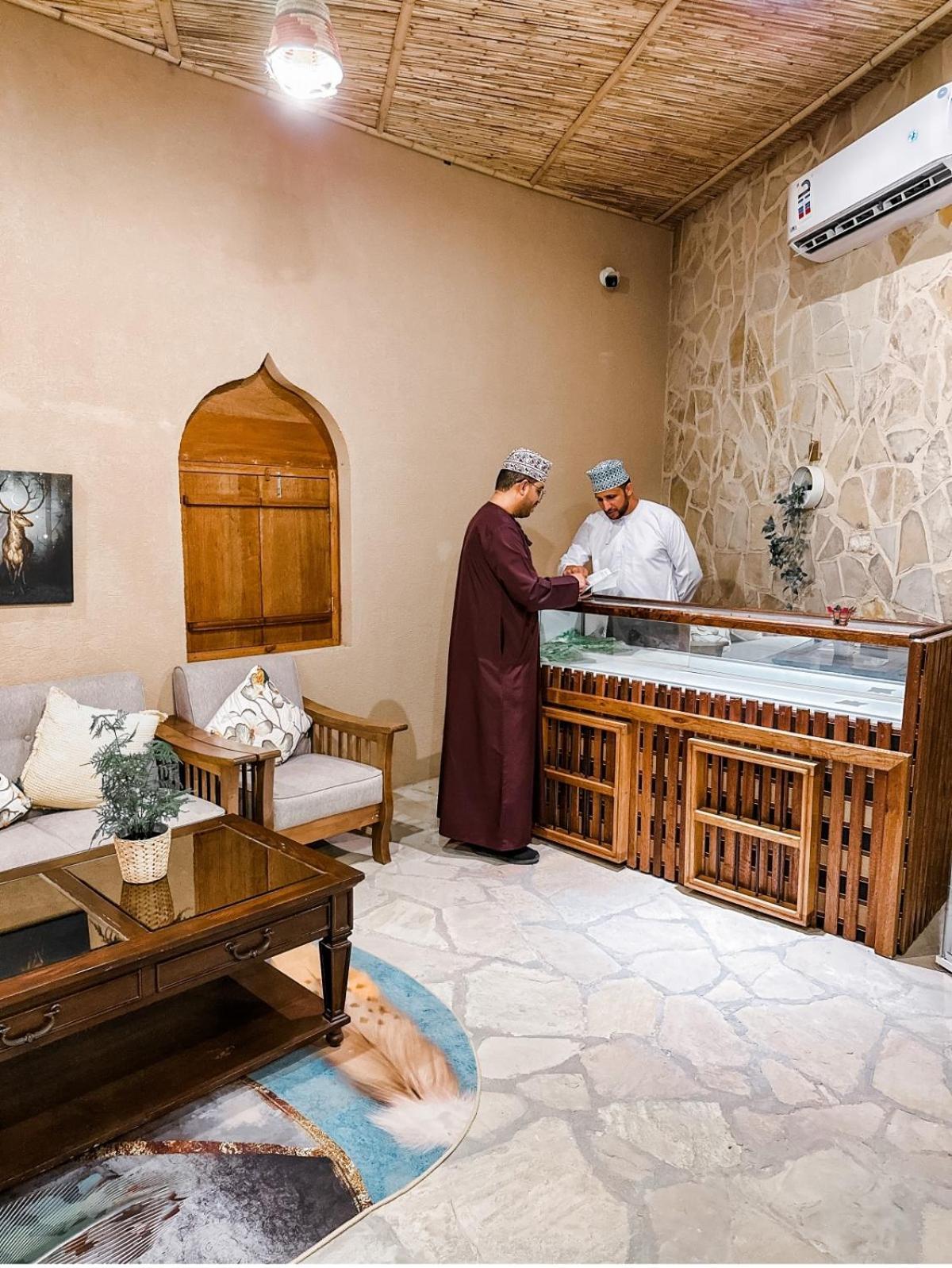 Alaqur View Inn نزل واجهة العقر Нізва Екстер'єр фото