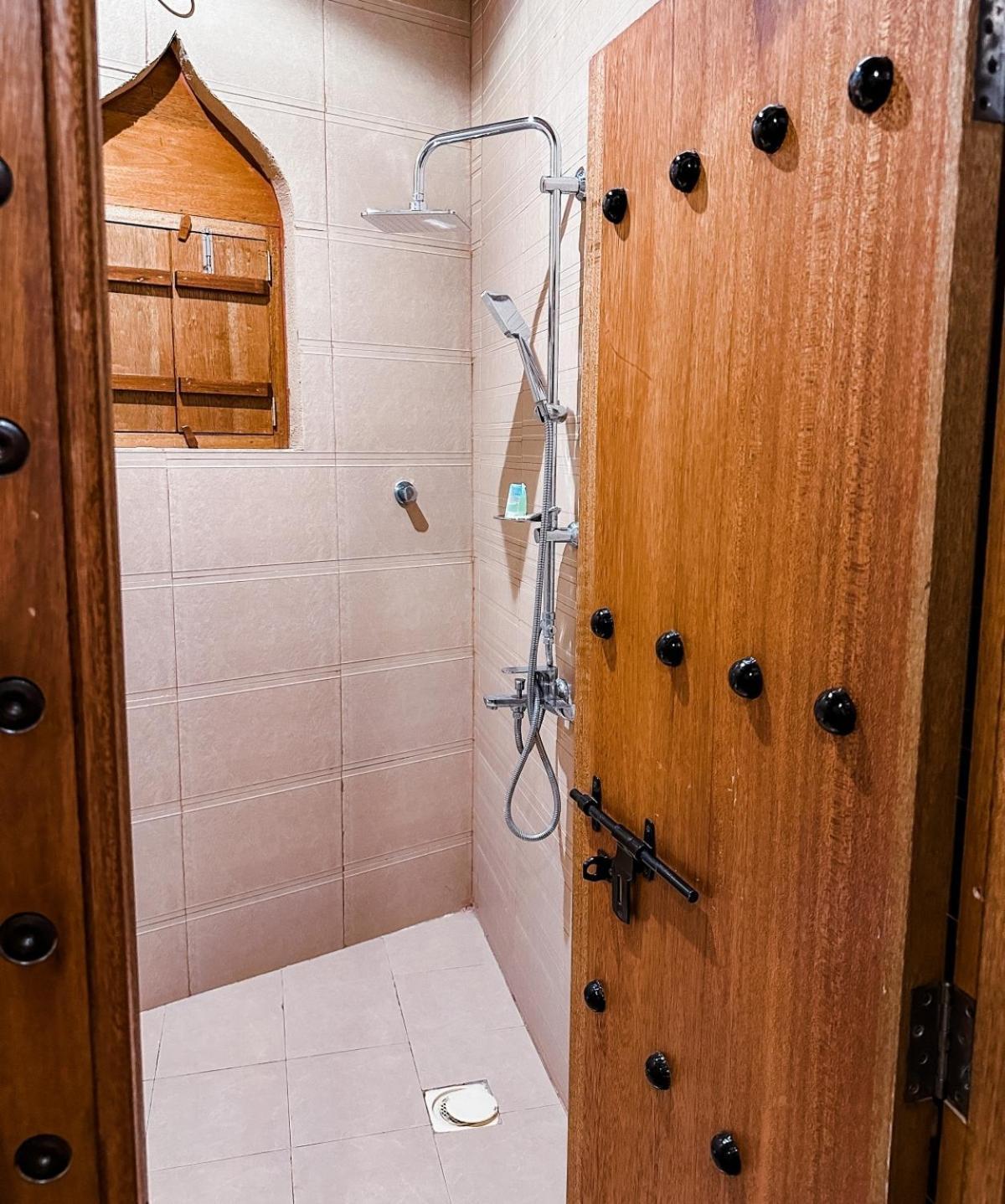 Alaqur View Inn نزل واجهة العقر Нізва Екстер'єр фото